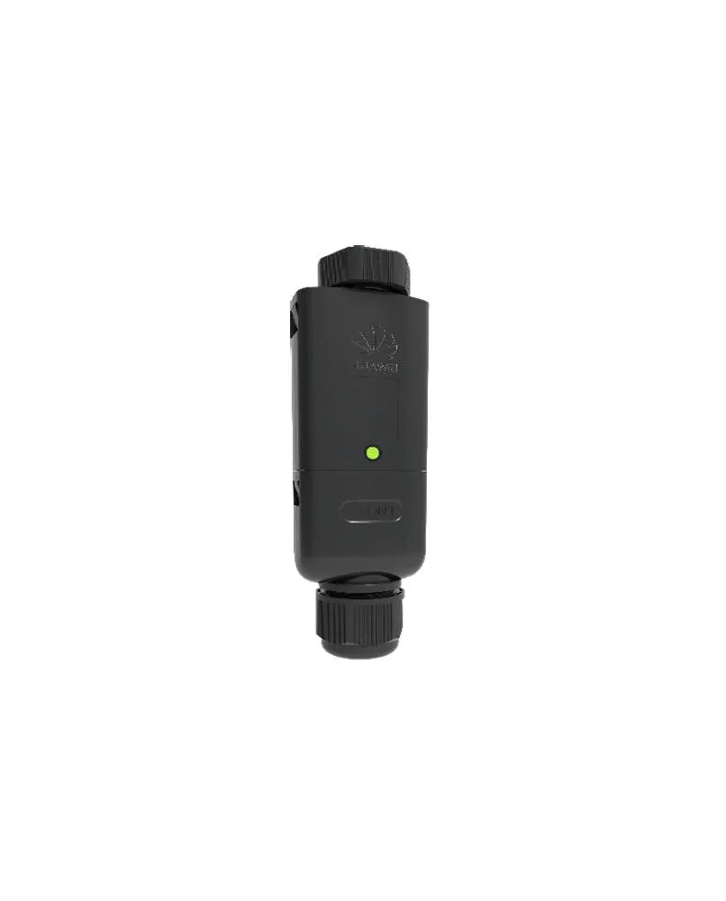 Huawei Hybrid-Wechselrichter SUN2000-10KTL-M1, Ansicht Smart Dongle – dreiphasiger PV-Hybridwechselrichter mit 10 kW Leistung, integriertem Energiemanagement und Batterieanschluss, hoher Wirkungsgrad, ideal für Photovoltaikanlagen im Privat- und Gewerbebereich.